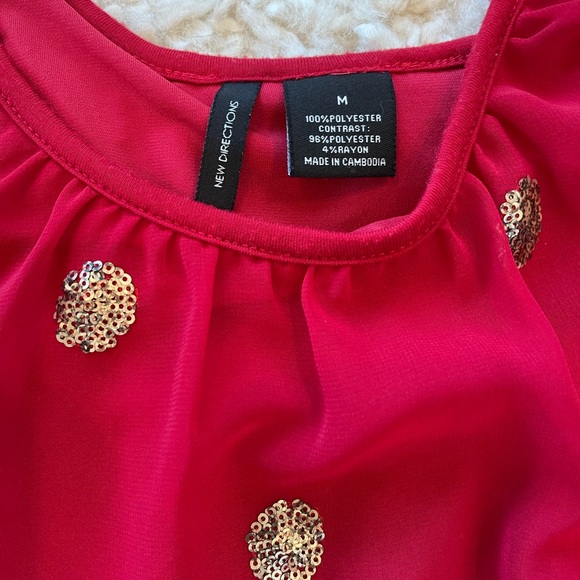 EUC Red and gold dressy layered top Women’s size Medium - Picture 2 of 4